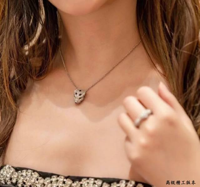 Chanel Chanel Necklace Hollow Camellia Necklace Classic Hot Selling Chanel Godde