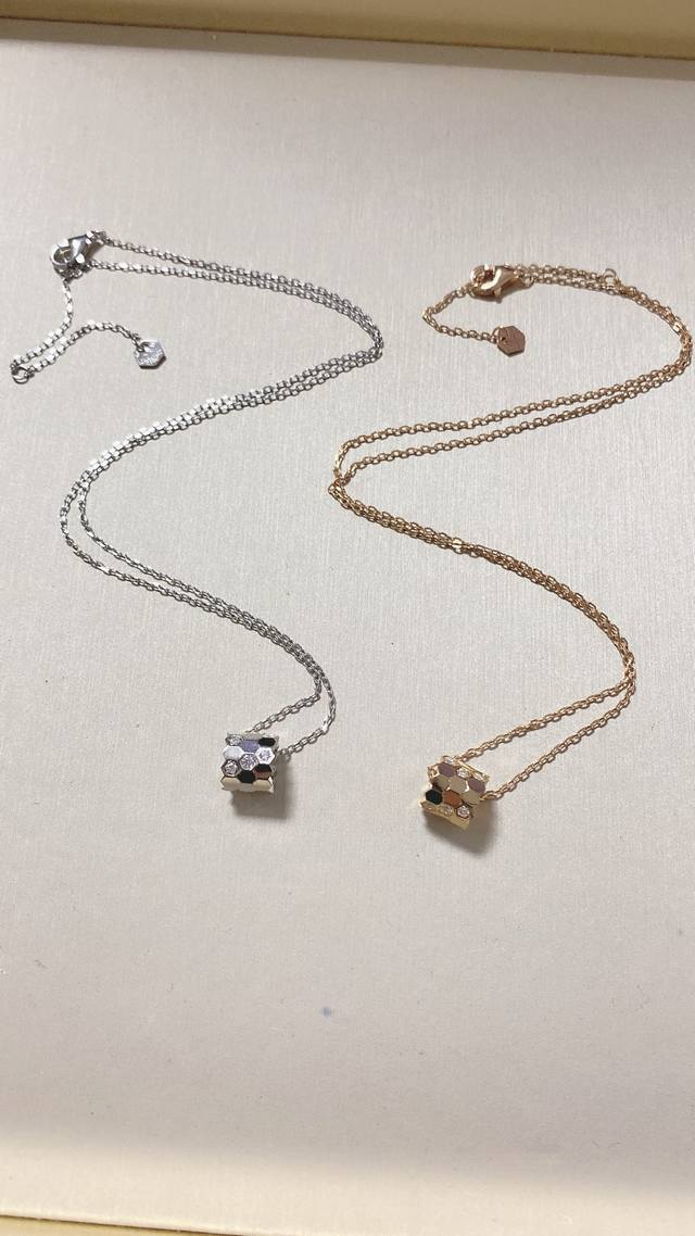 Lv ring three-piece set ring one size