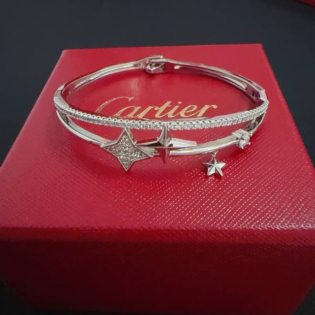 Tiff Tiffany bracelet necklace classic cross bracelet Tiffany bracelet is here~s