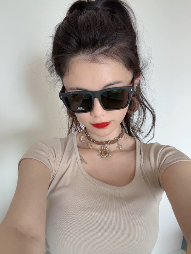 Lv 2025 Spring New Trend Explosive Fashion Square Frame Sunglasses High Quality