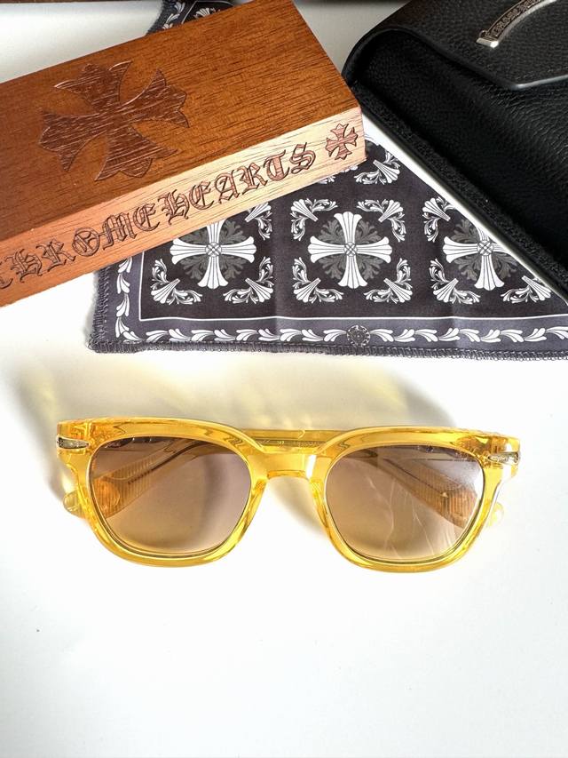 Sunglasses Chrome Heart* Drippin Size: 52 Mouth 19-150