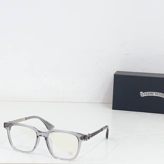 Chrome Heart* Model: Ch8318 Size: 52 ports 19-153
