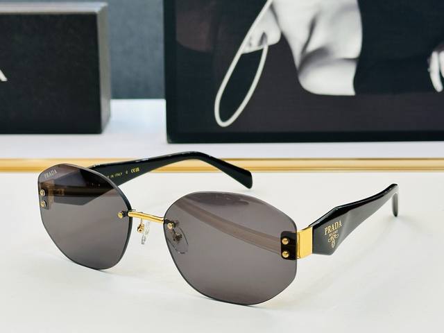 Prad*Pr28255 Size: 62 mouth 18-145 The glasses series is exquisitely made to sho
