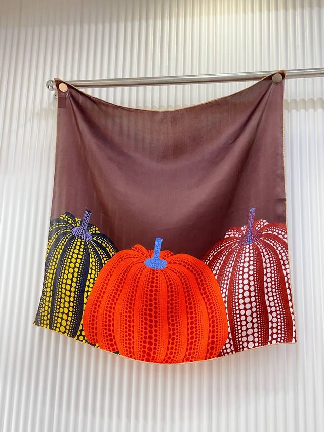 14 Momme single-sided printed new product L home pumpkin hat small square scarf