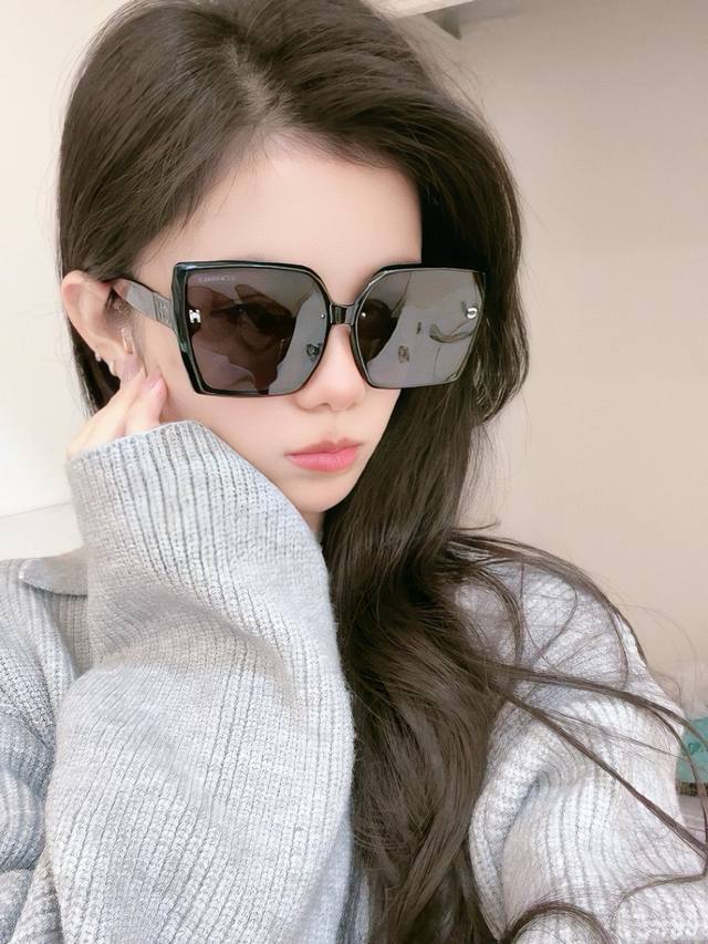 Chanel 2025 Spring New Sunglasses Various Internet celebrities have brought aura