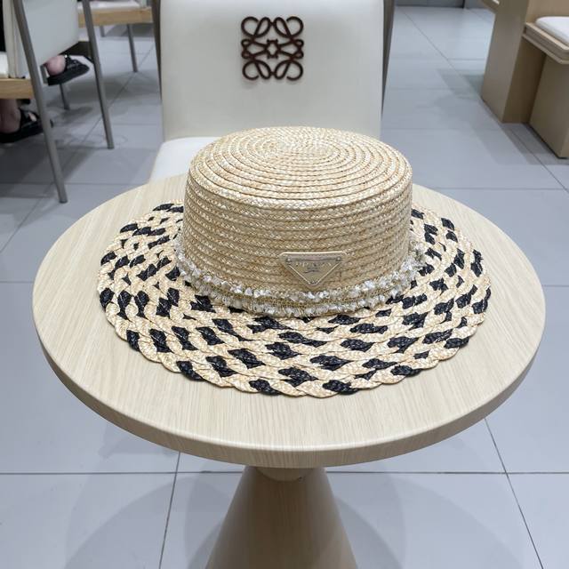 Chanel straw hat, color matching hat, head circumference 57Cm