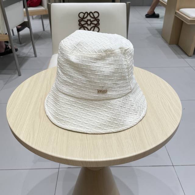 Miumiu new style fisherman hat, sun hat, head circumference 57Cm