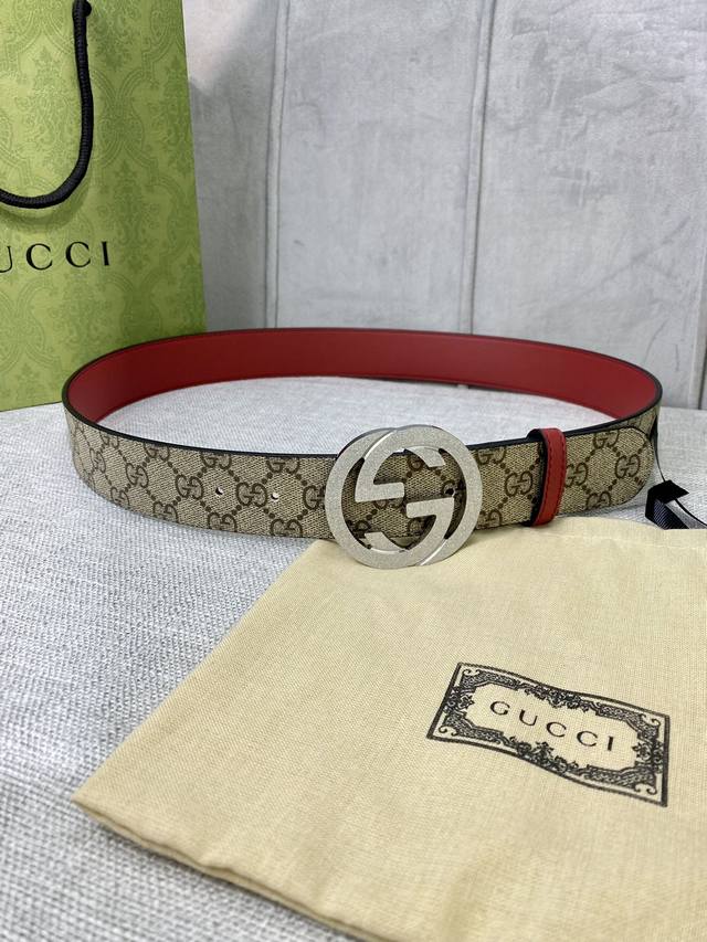 Extra width 4.0cm Gucci double-sided belt, one side is Gg Supreme canvas, the ot