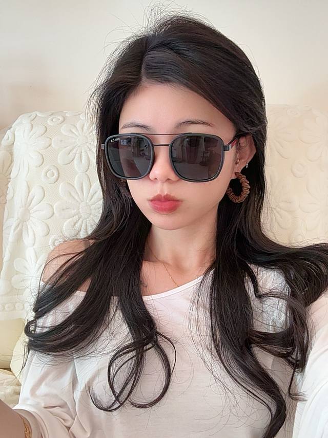 Prada 2025 new sunglasses made by world-class masters..Latest high-end trend fas