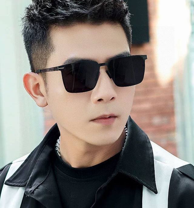 Gucci 2025 new men and women couple sunglasses polygonal sunglasses I electropla