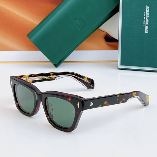 color change 20 Jacques Marie Mag Model: Dealan Size: 53