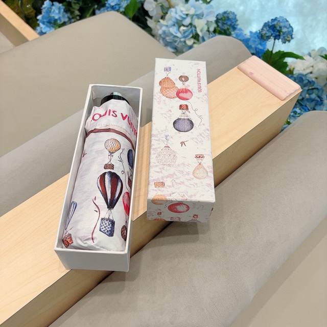 Louis Vuitton's new hot air balloon 50% off umbrella is a hot-selling model with