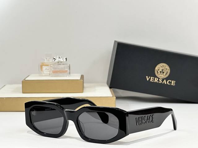 Versac* Mod: Ve4430U Size: 53-20-140