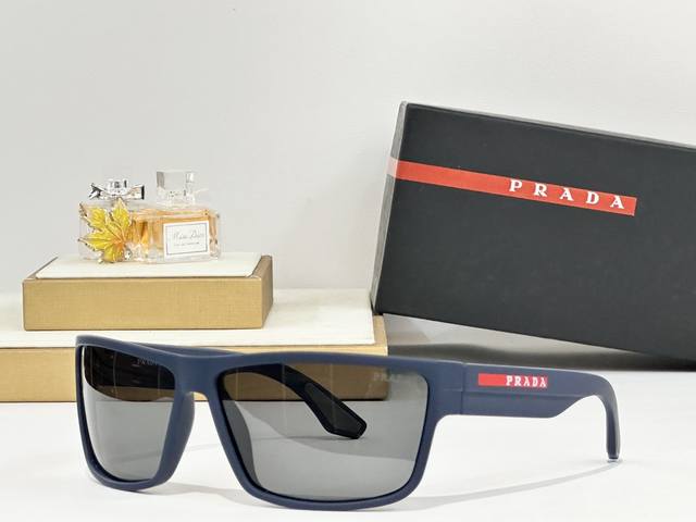Prada Mod: 4057 Size: 64 ports 15-125