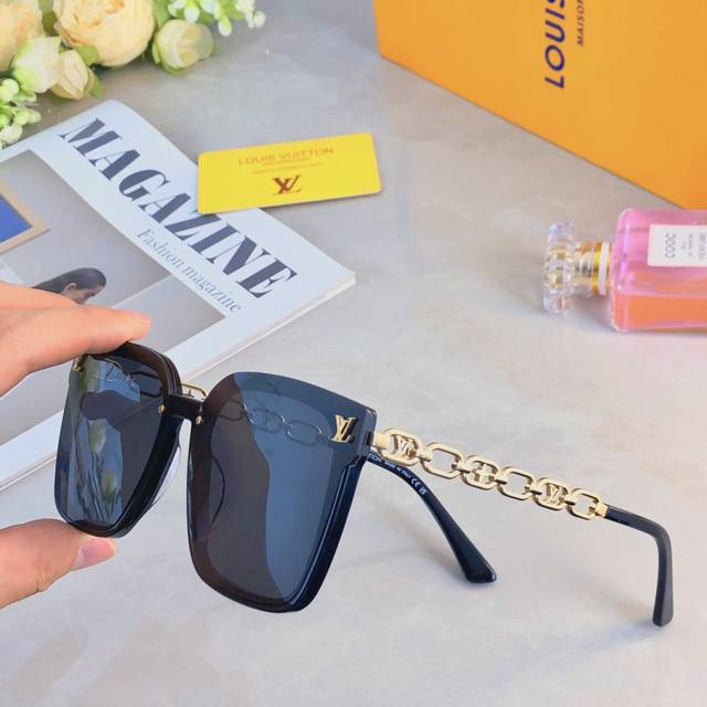 Louis Vuitto*2025 fashion star frame sunglasses for women Internet celebrities s