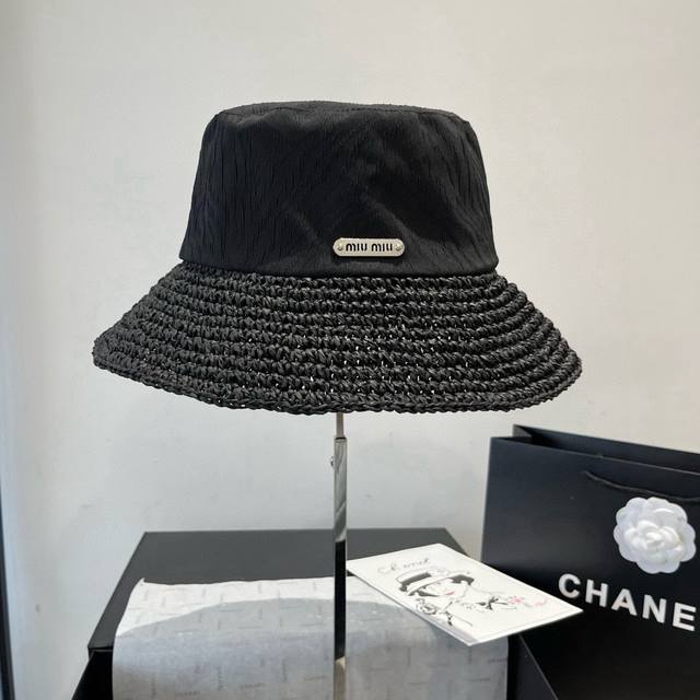 Miumiu new style fisherman hat, woven and spliced gold thread fabric, head circu
