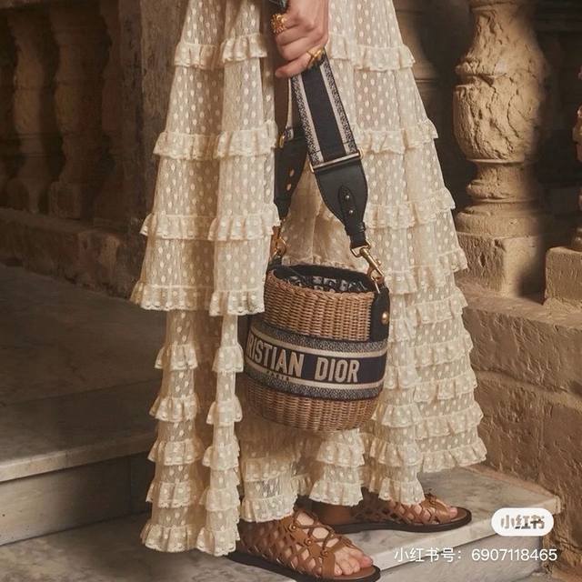 Dior straw bag pure handmade raffia bag, summer style straw bag, beach style, 20