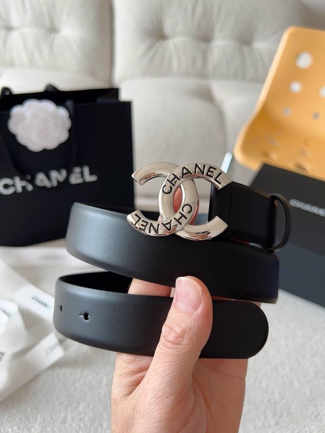 Chanel is known as the "mother of fashion". In people's minds, it is not only an