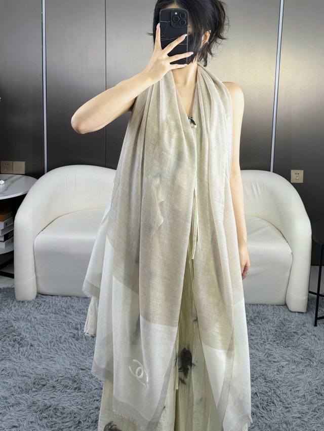 Chanel's latest color scheme. is really high-end, low-key and luxurious, with a