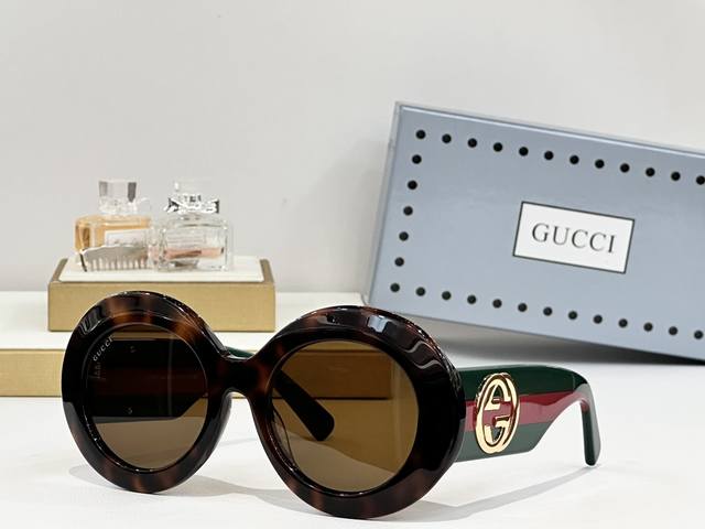 Gucci Mod: Gg1647 Size: 54-21-140 0310140