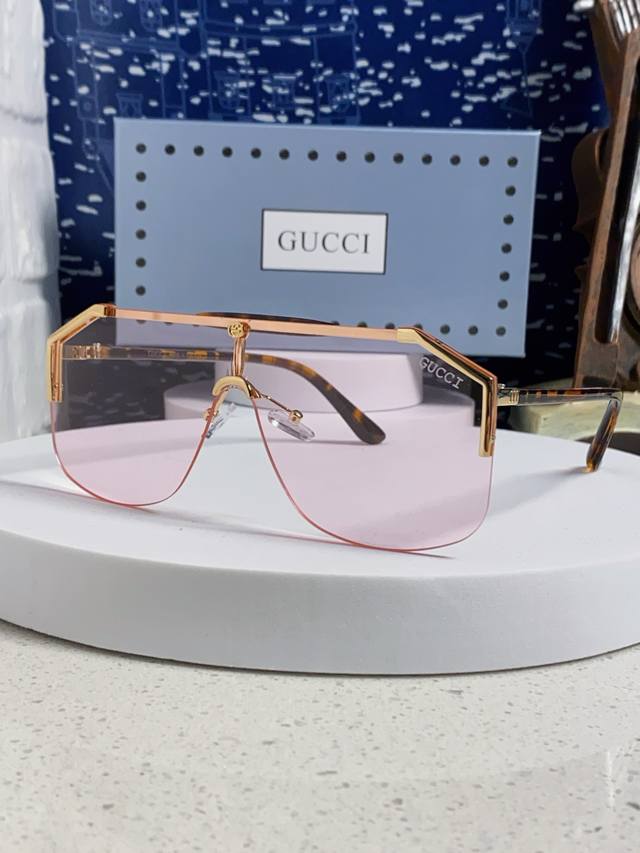 Gucci 2025 new frameless integrated sunglasses for men cycling anti-ultraviolet