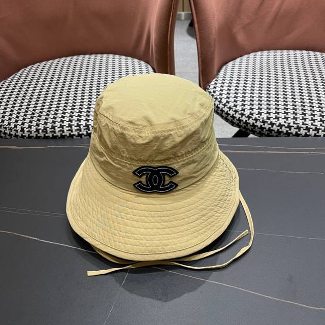 Chanel's new original bucket hat, sun protection and super easy to match, a stre