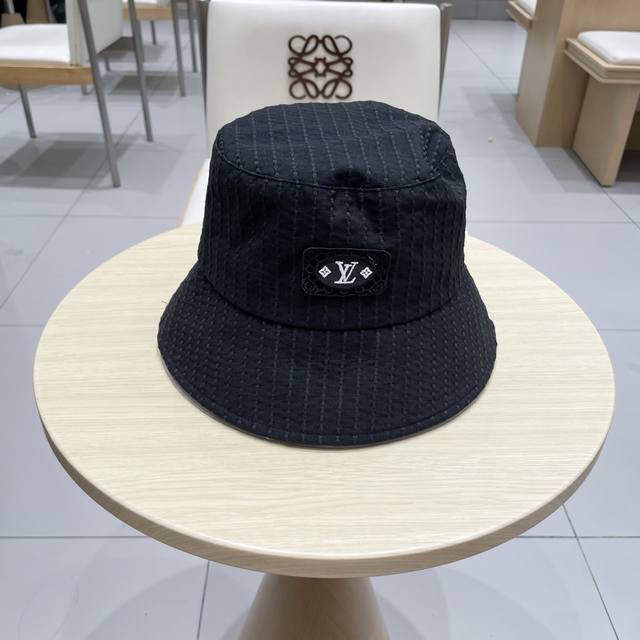 Lv Louis Vuitton new style fisherman hat, early autumn sun hat, light and easy t