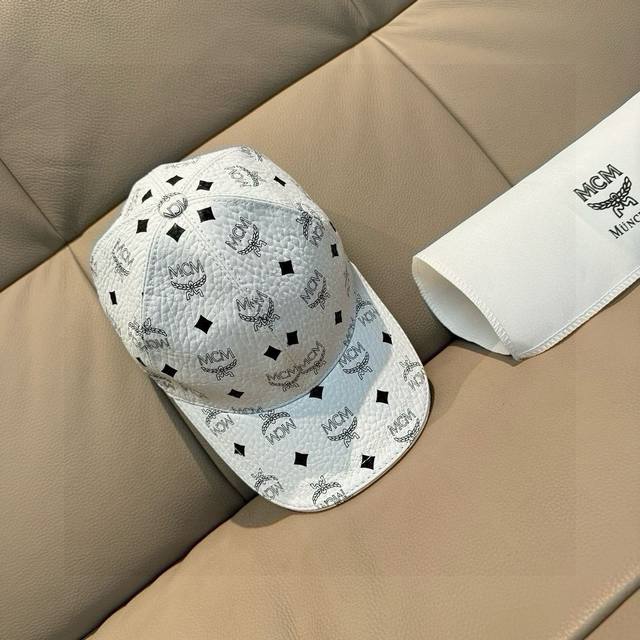 New model shipped with packaging bag, Mcm classic original baseball cap, 1:1 mol