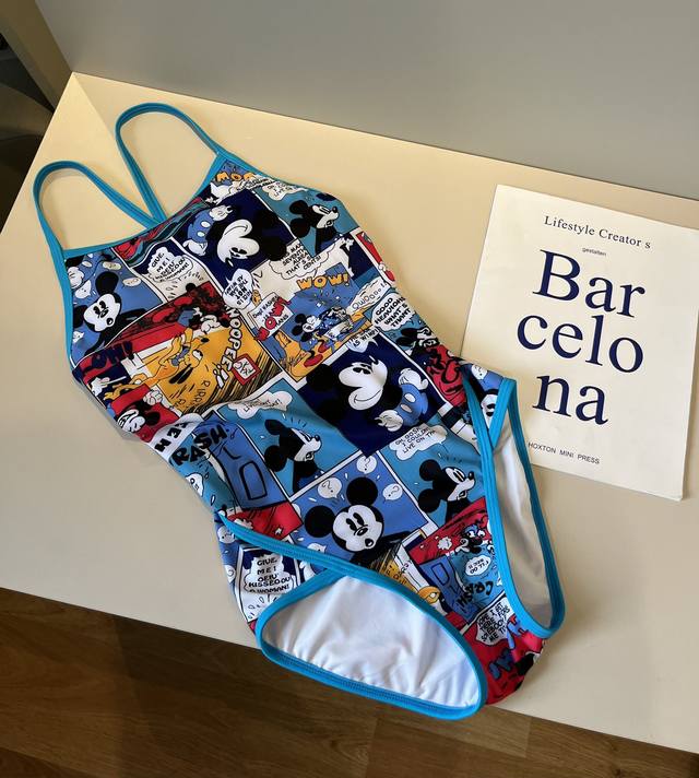 Gucci new one-piece swimsuit SML Xl
