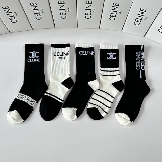 Special counter packaging Celine's new mid-tube socks, stacked socks! Five pairs
