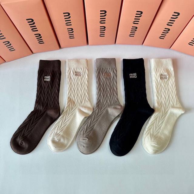 Special counter packaging Miumiu Miu Miu hot-selling #New cashmere medium-length