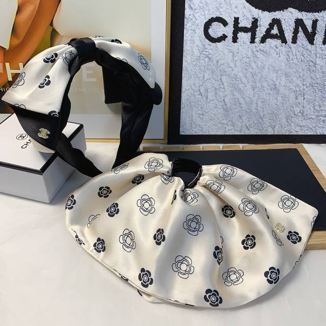 Chanel Chanel headband Satin Logo light luxury fashion headband temperament all-