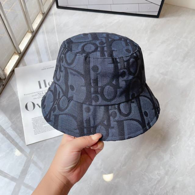 running volume Dior new jacquard bucket hat classic old flower letters, timeless