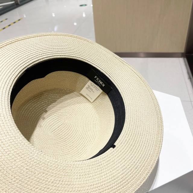 Fdedi Fendi new straw hat, made of raffia, with old flower Ff fabric, a must-hav