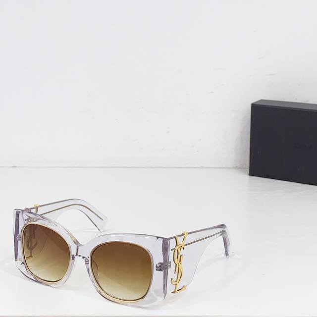 Saint Lauren*Model: Sl M256Size: 54 ports 20-142