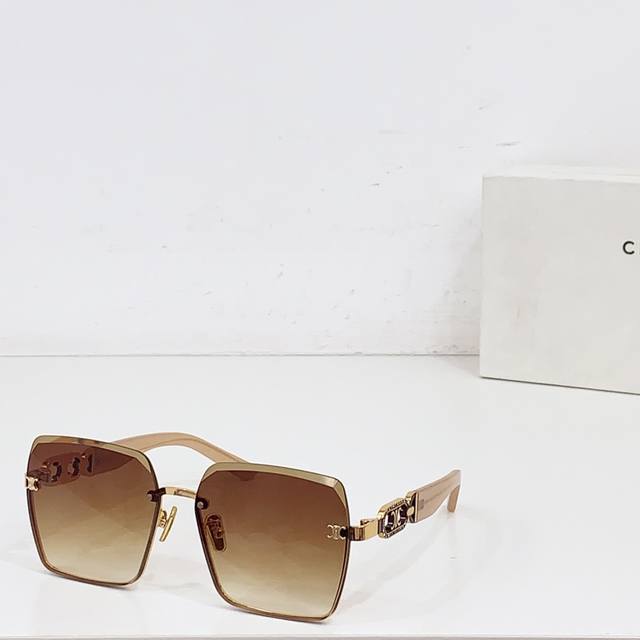 Celin*Model: Cl40250Size: 62 ports 16-145