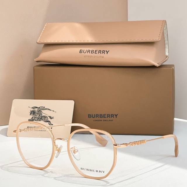 Burberr*Model