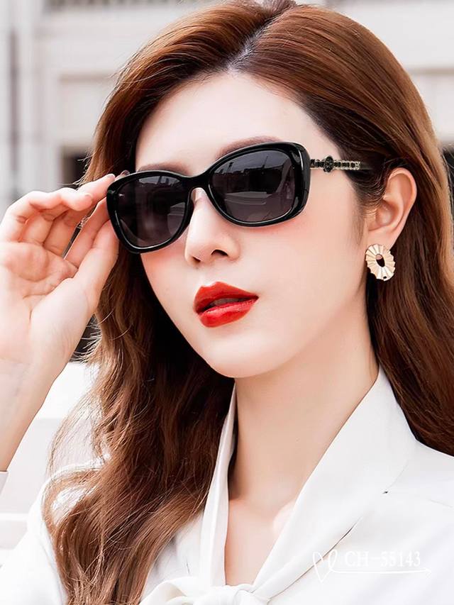French Chanel - Chanel . Polaroid resin high-definition lens . Tr frame - light