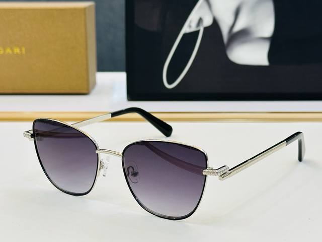 model is also sold on the official website. Bv5009 Size: 52 mouth 17-140 Definit