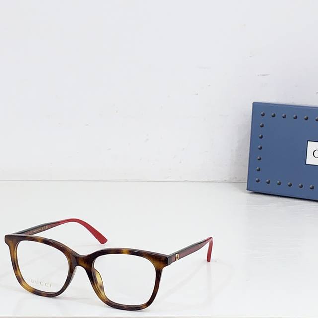 Gucc* Model: Gg1864O Size: 50 ports 18-145,