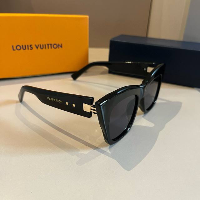 Lv Louis Vuitton new sun glasses, women's sunglasses