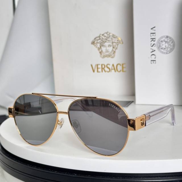 Versac*Model: Ve6769Size: 61-13-145Fashionable