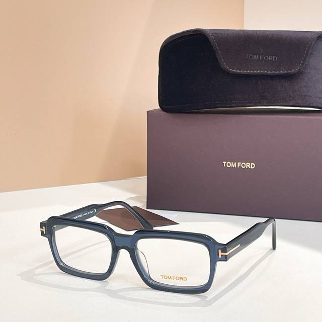 Tom For*Model: Tf5711Size: 54 ports 17-140
