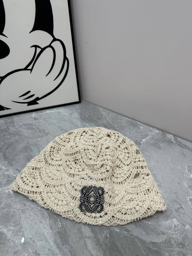 Running volume Loe ~ New style pile hat High quality spot! Very layered design,