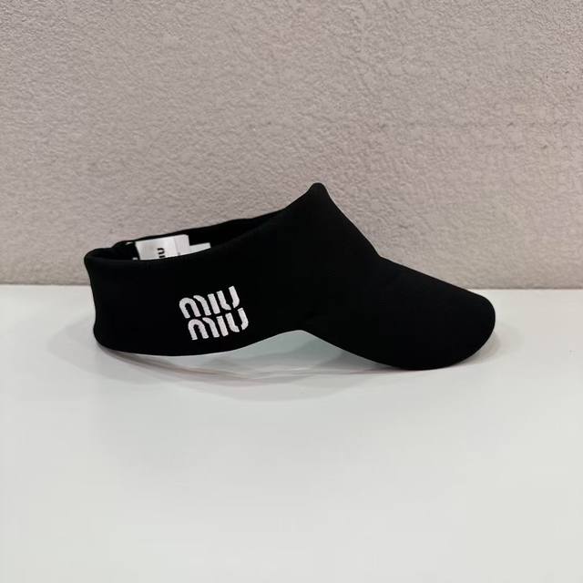 Running volume Miumiu's popular hollow cap is here~ I can't help but share with