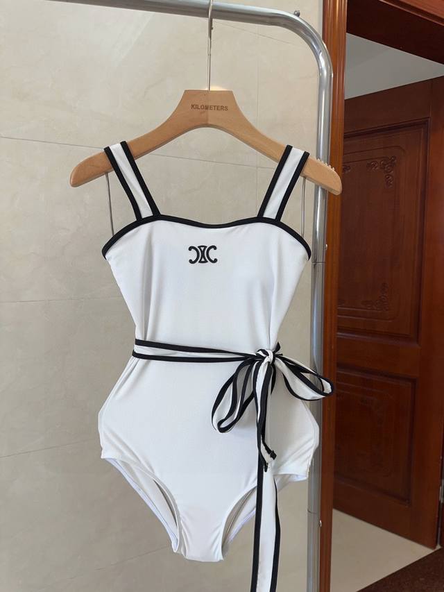 Celine swimsuit, the real thing is so beautiful! It can't be photographed to sho