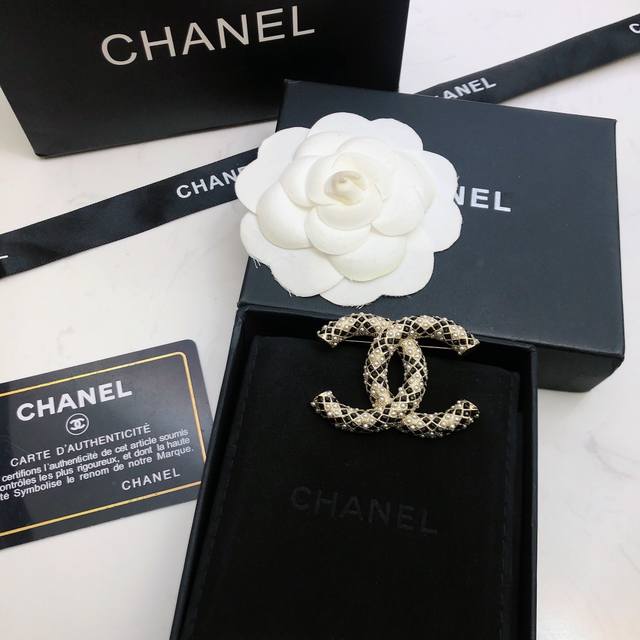Ch Nel Black Square Diamond Pearl Brooch Ss Autumn and Winter High-end Handicraf