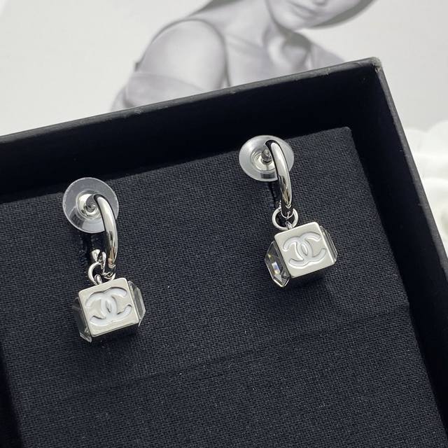 Chanel earrings are hot-selling and are now on sale. Chan 25 small square double