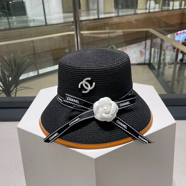 Chanel's new straw hat with color matching, a must-have for holiday and leisure,