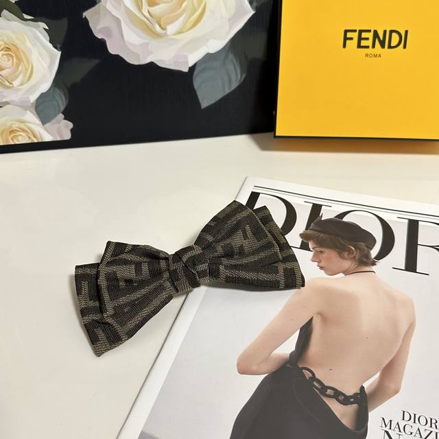 Special counter packaging Fendi Fendi official website same latest bow hairpin #